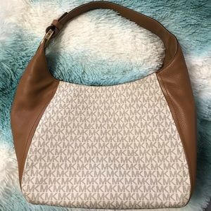 Michael Kors Large Fulton Signature